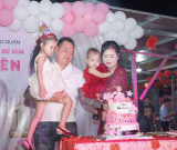 Khách sinh nhật bé Sữa