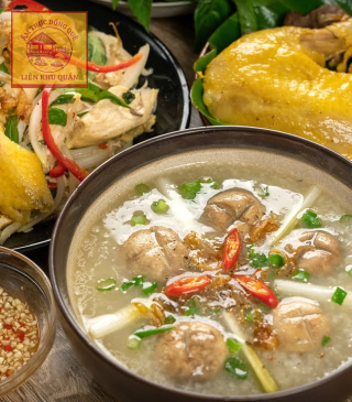 Gà tre nấu cháo bóp gỏi